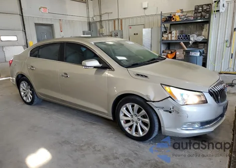 2015 Buick Lacrosse z USA, uszkodzony, nr VIN 1G4GB5G34FF120469